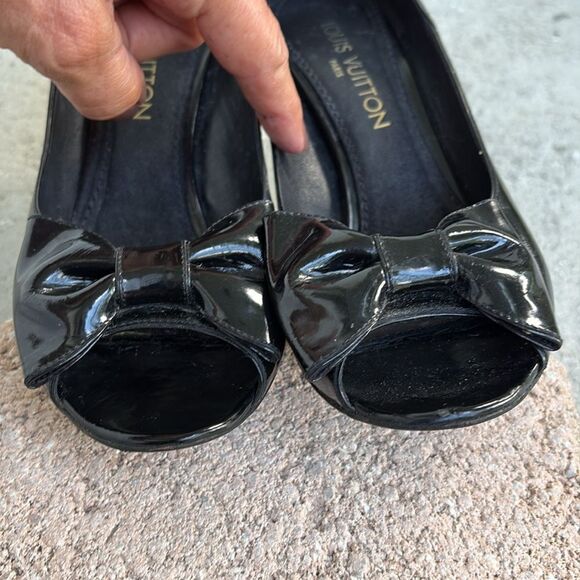 Louis Vuitton patent leather bow heels - Picture 4 of 10